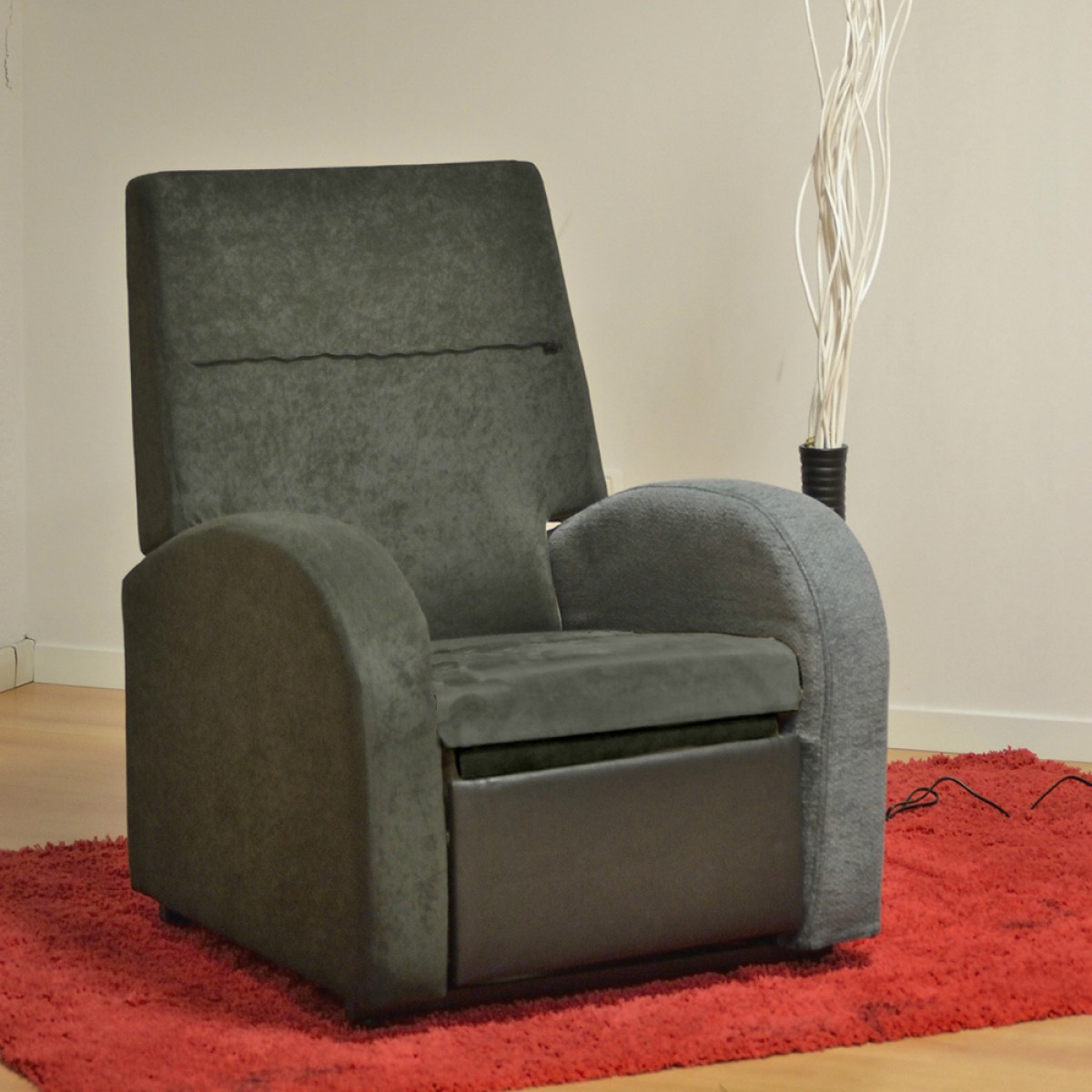 Motorized-lift-armchair-Letizia-12_1541692302_748